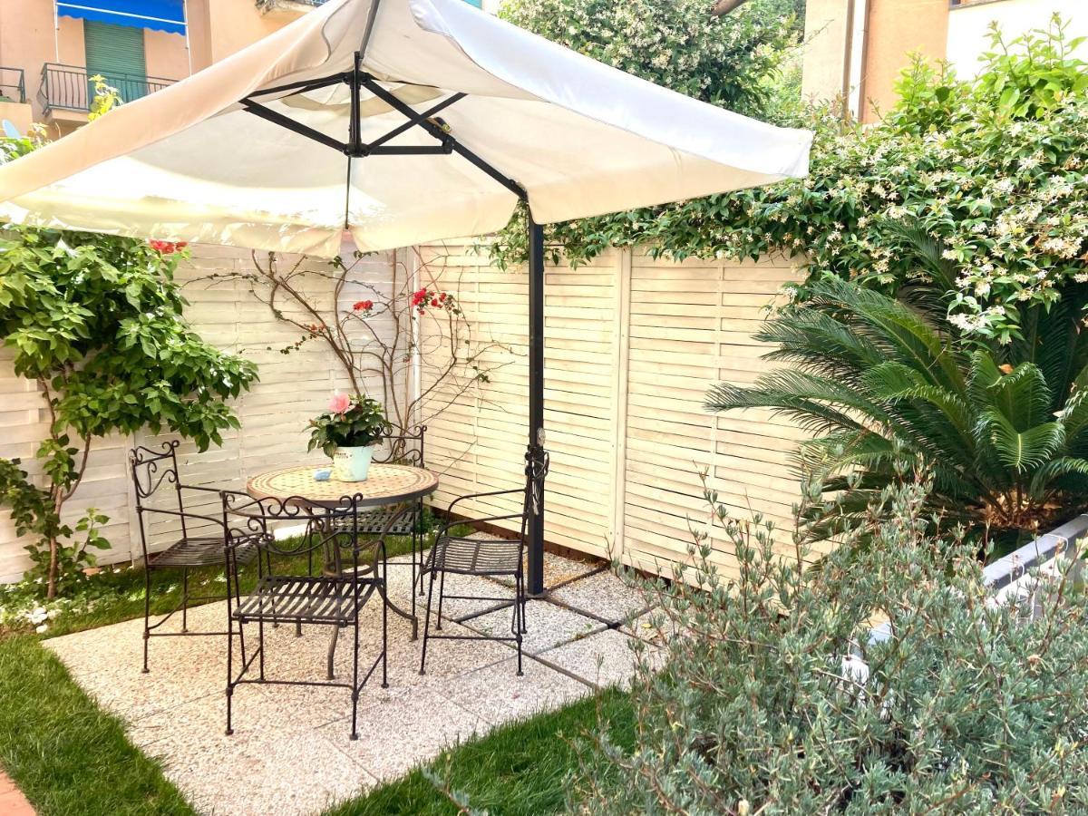 B&B Le Bouganville Lavagna Exteriör bild